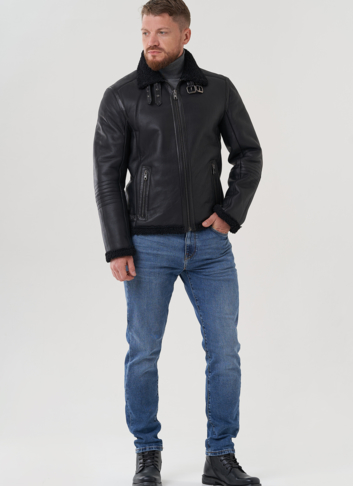 Мужская дубленка черного цвета 