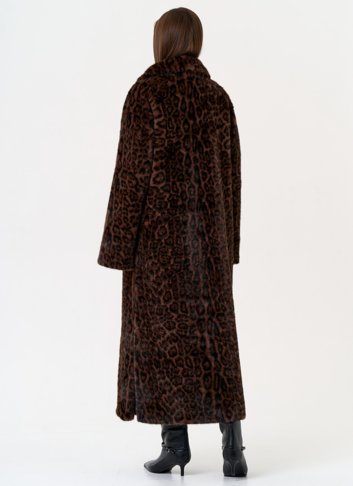 Длинная шуба из эко меха с анималистическим принтом