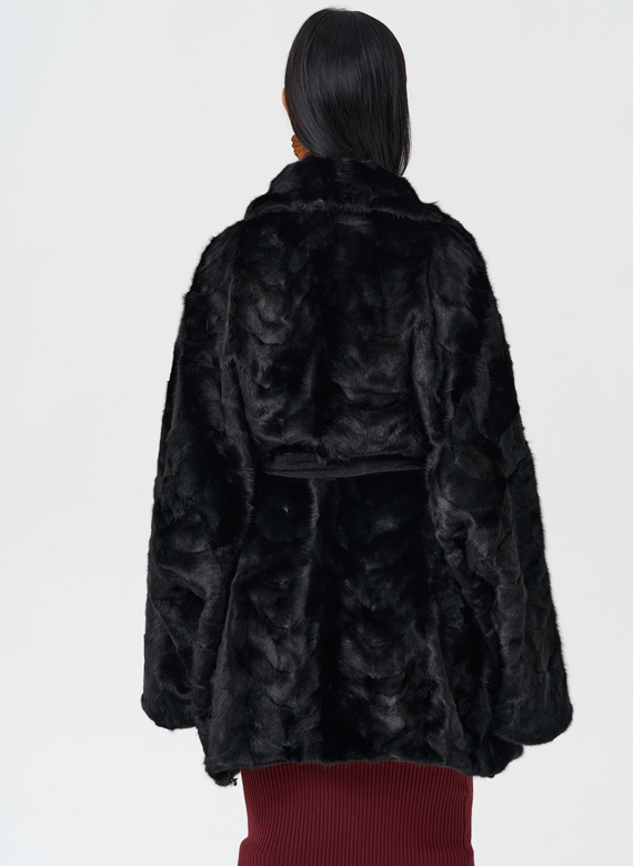 Шуба из меха норки с английским воротником