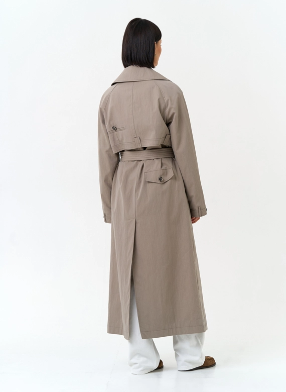 Женский длинный плащ с поясом