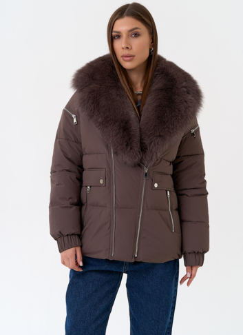 Женский пуховик с воротником из меха песца