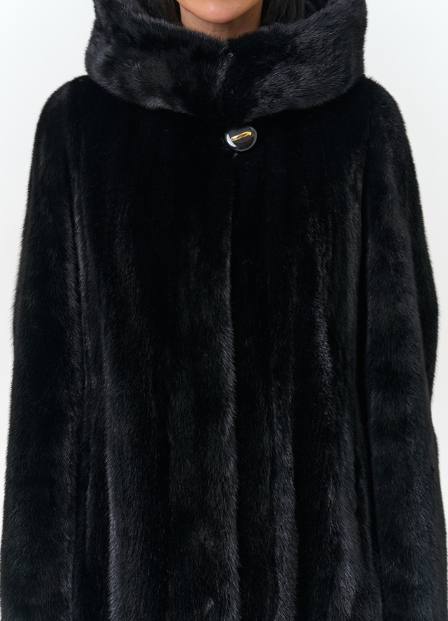 Шуба из меха норки с капюшоном модель № 32681 универмаг малина