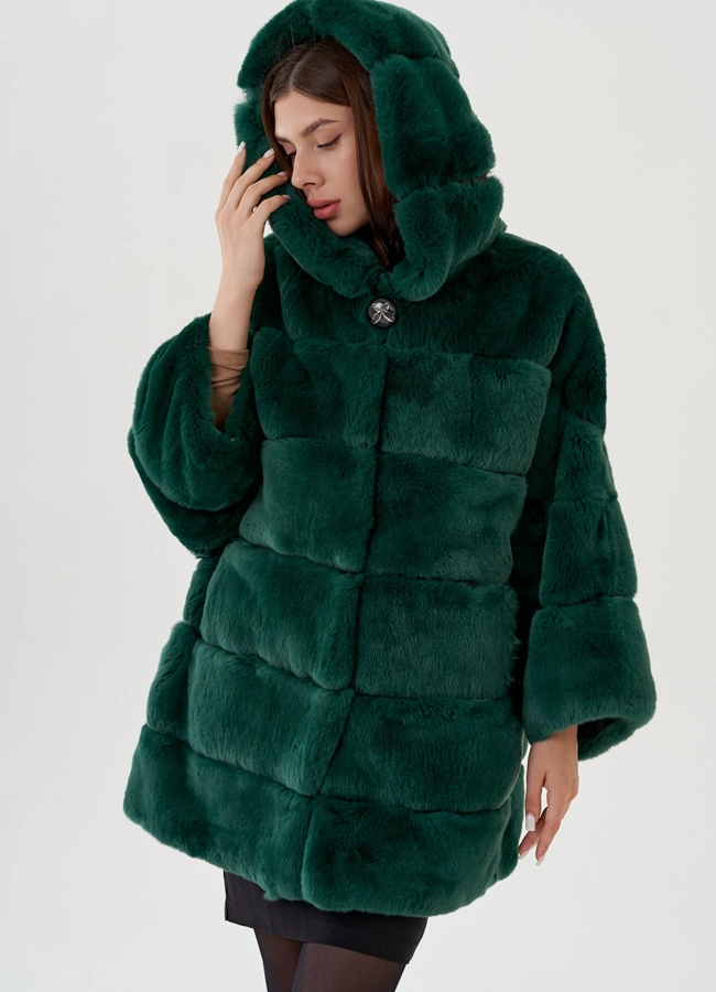 Шуба из меха кролика с капюшоном модель № 81853 меха малина