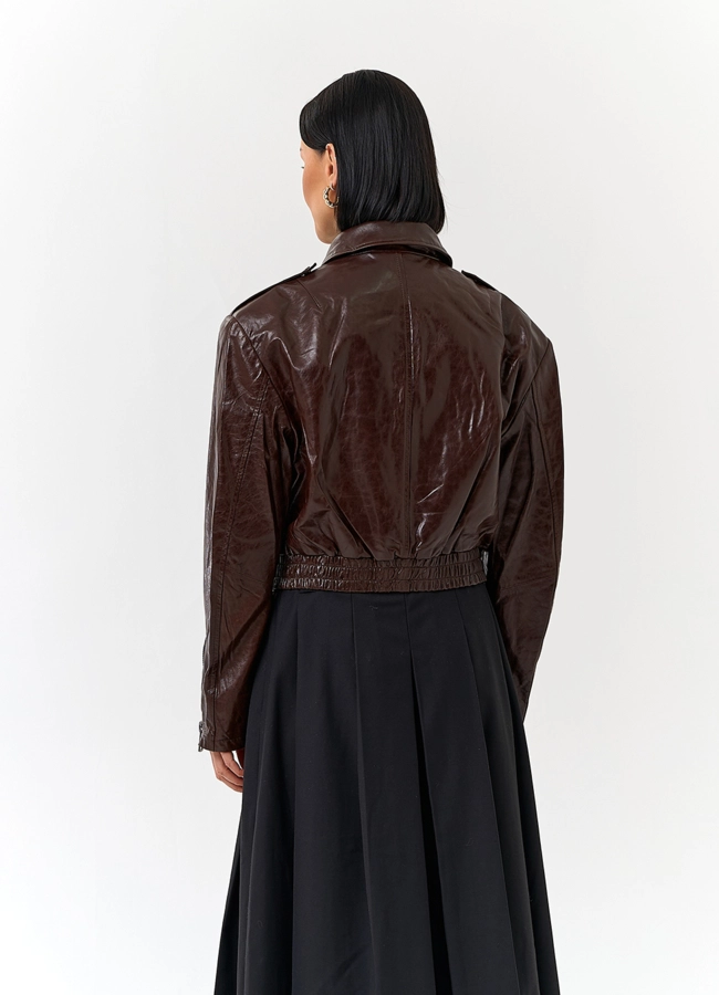 фото Короткая куртка из натуральной кожи модель № 32847