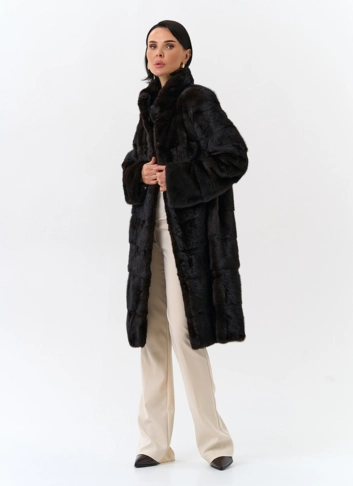 Шуба из меха норки Шуба из меха норки фото