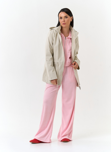 Женская ветровка с капюшоном