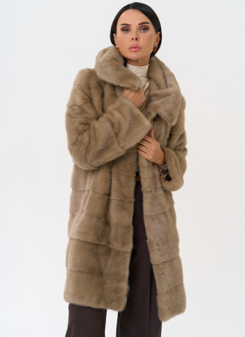 Поперечная норковая шуба с капюшоном