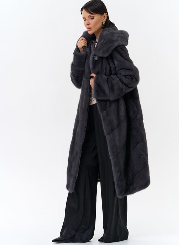 Длинная норковая шуба в сером цвете