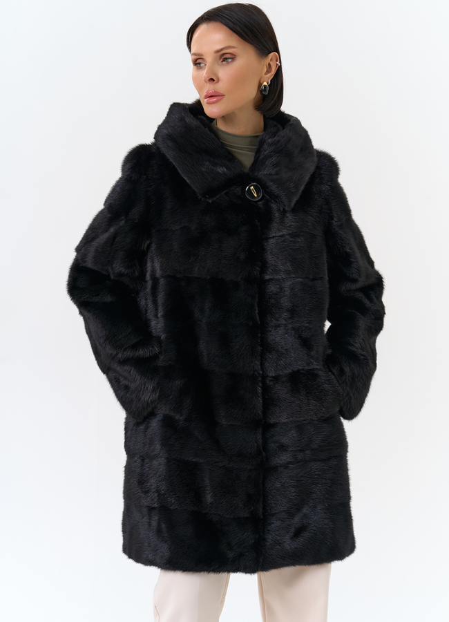 Шуба из норки с капюшоном черного цвета модель № 24727 меха малина