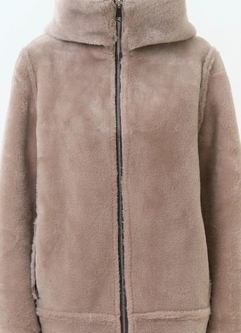 Женская дубленка из эко замши фото
